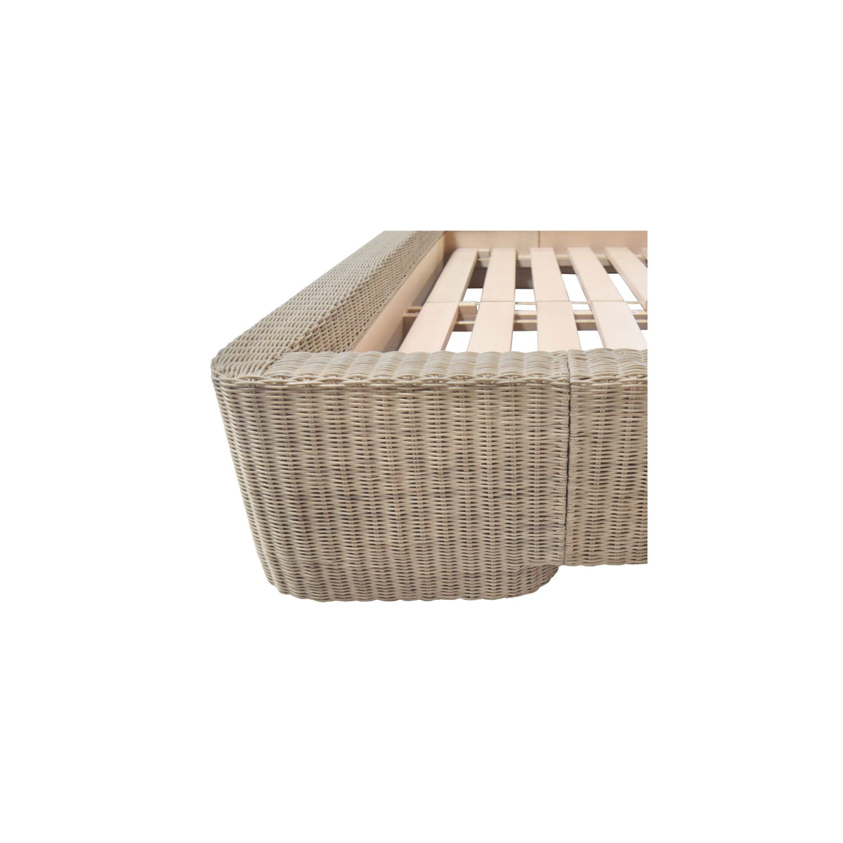 Claudia Bed