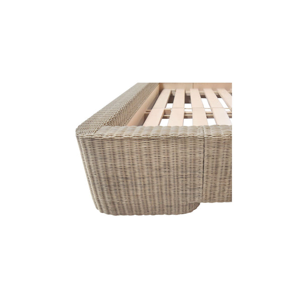 Claudia Bed