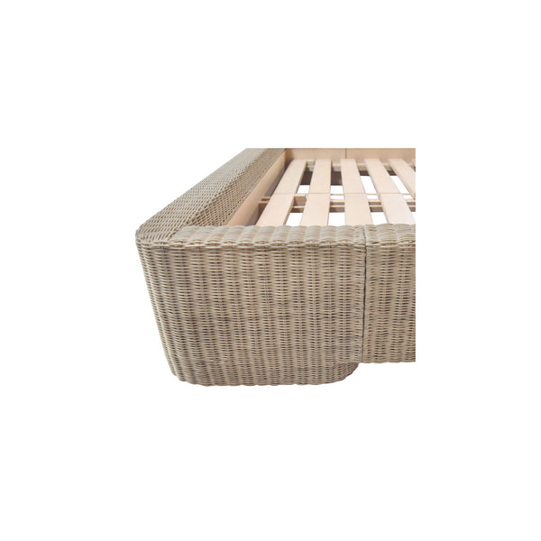 Claudia Bed