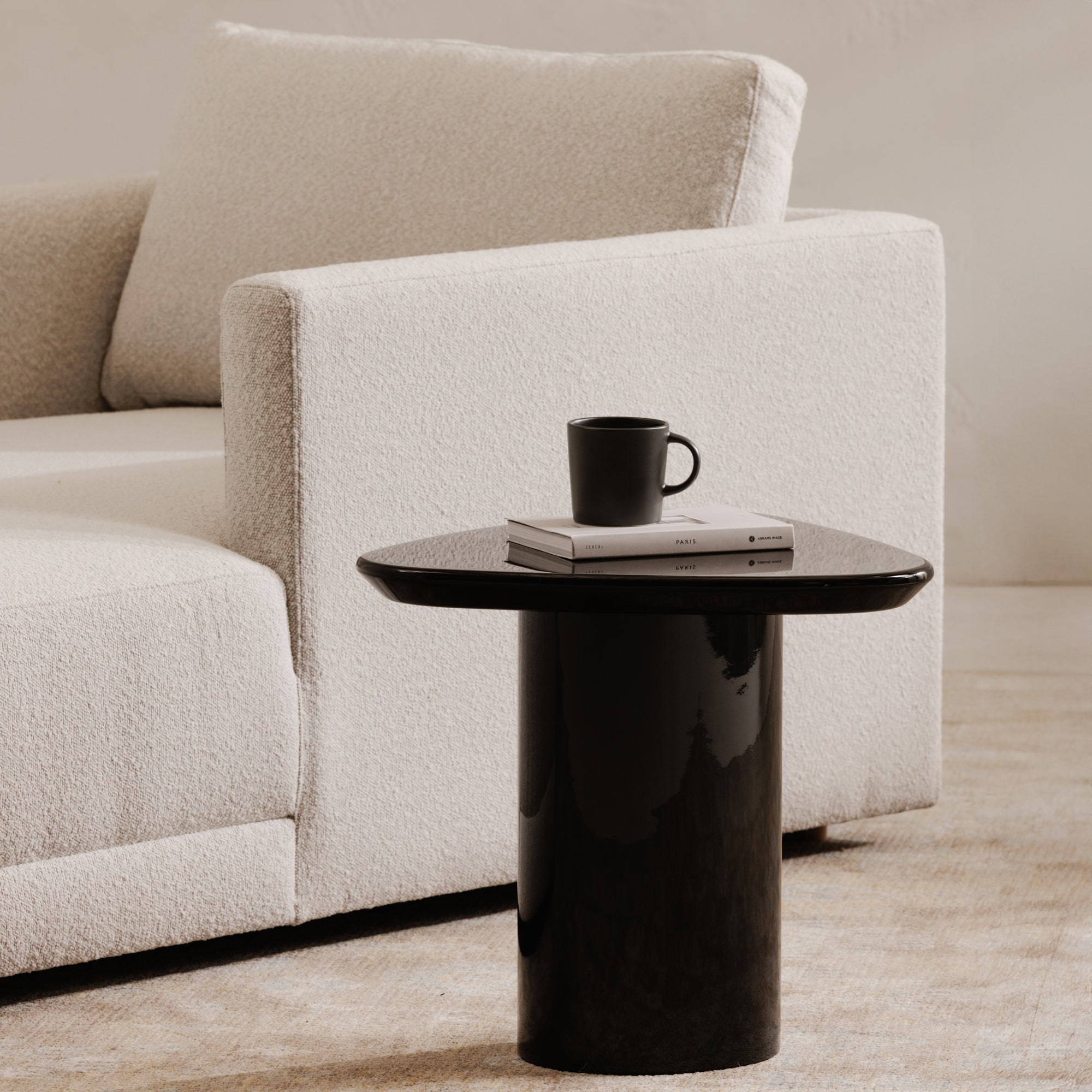 Eden Accent Table Moes Home Collection Mhc Ew 1018 02 0 13