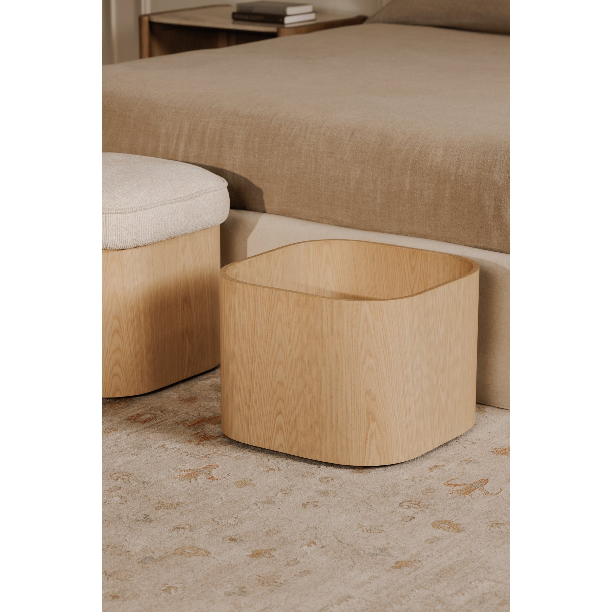 Sonny Stool Moes Home Collection Mhc Ew 1029 24 11