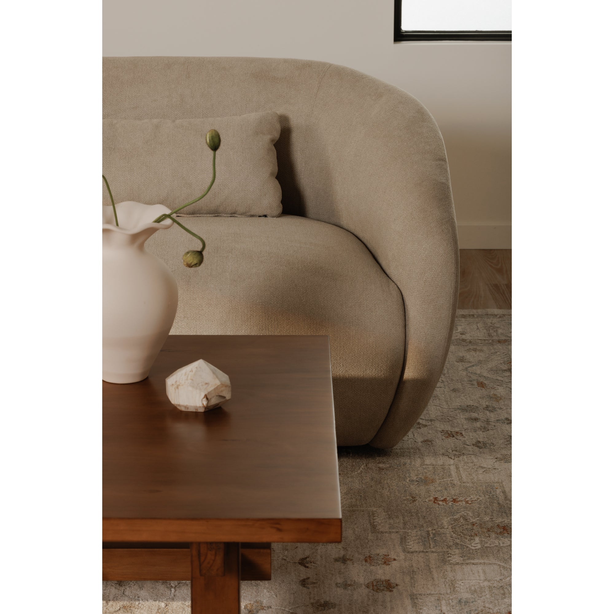 Amelia Corner Chair Moes Home Collection Mhc Fo 1013 03 50