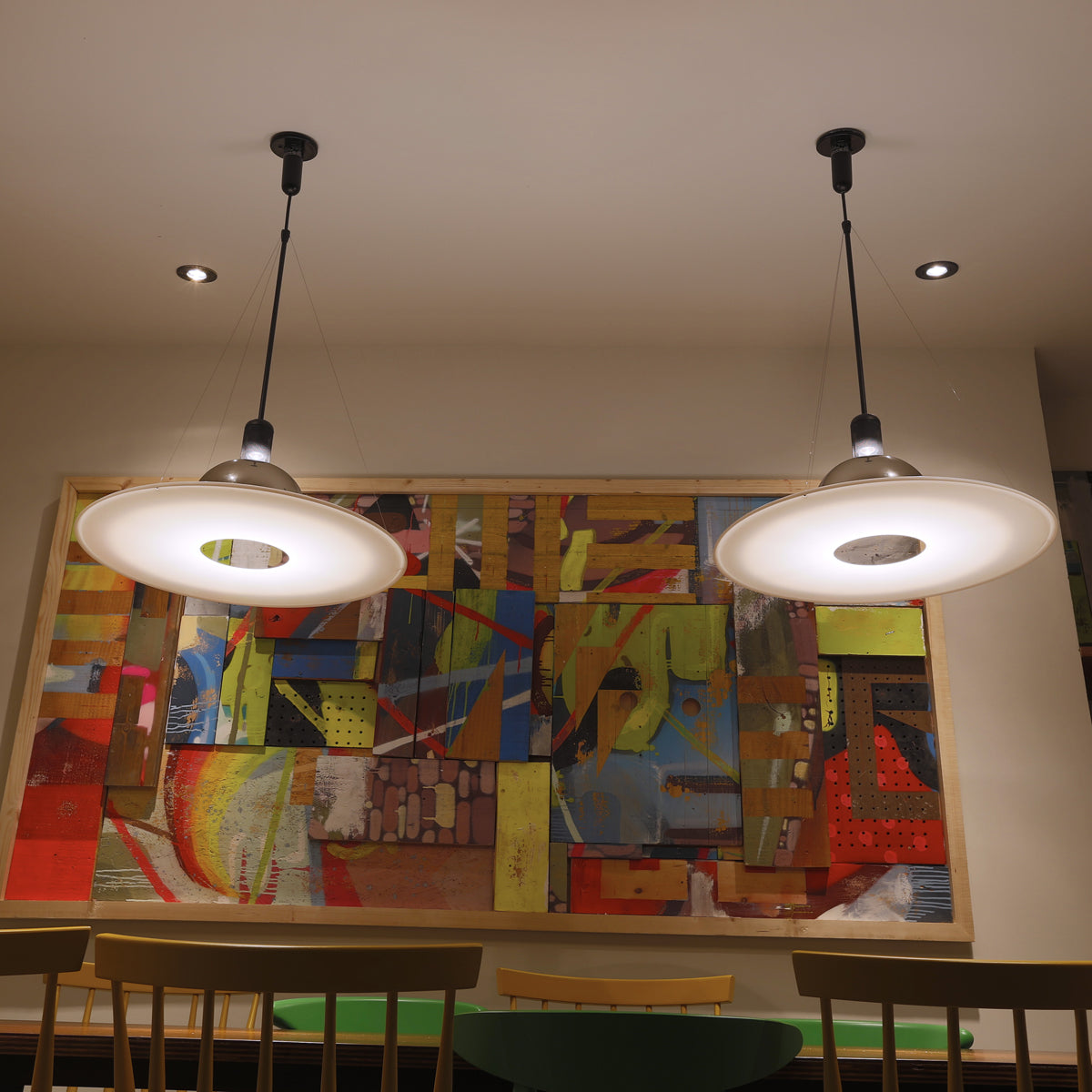 Frisbi Plastic and steel Pendant Lighting in Various Colors