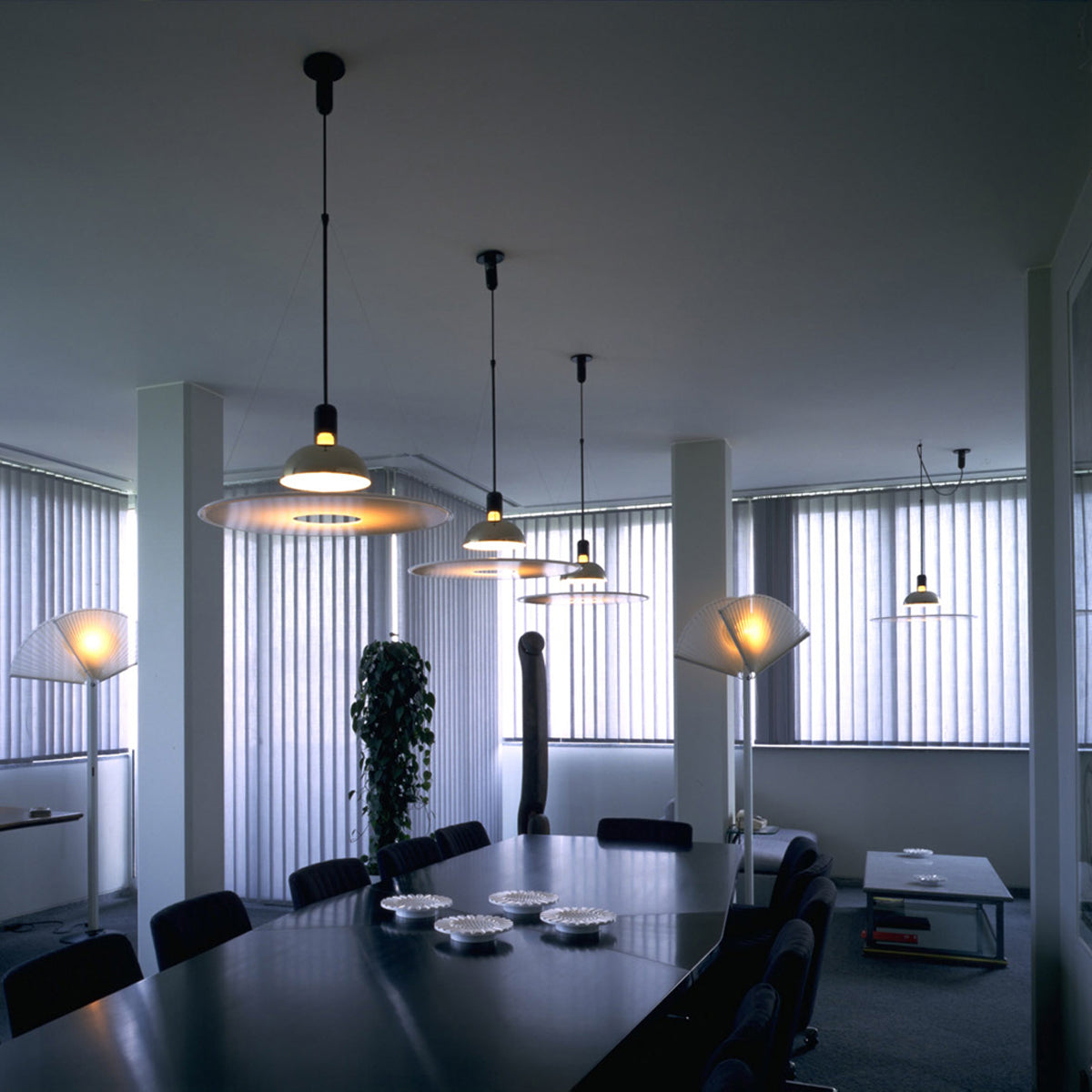 Frisbi Plastic and steel Pendant Lighting in Various Colors