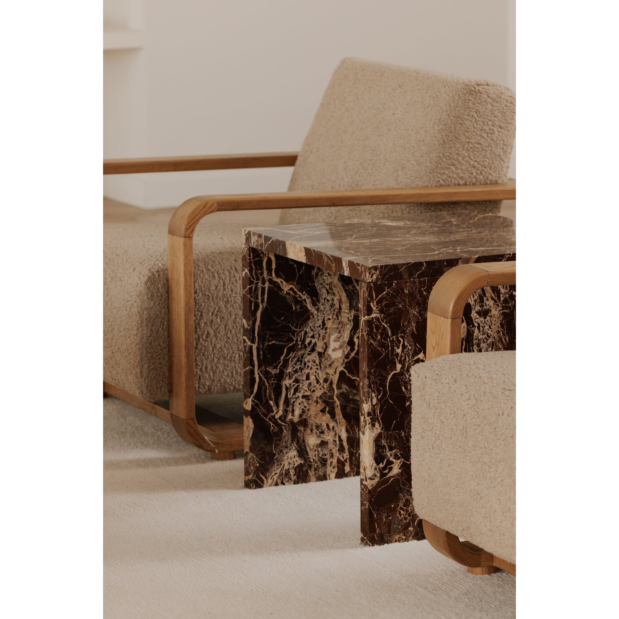 Rosa Accent Table Moes Home Collection Mhc Gz 1181 37 0 17