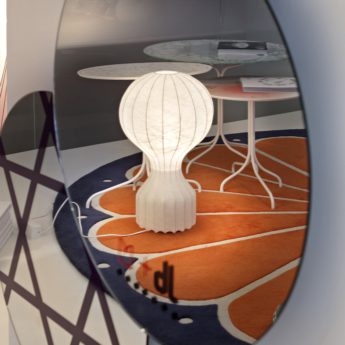 Gatto Cocoon resin White Table Lighting