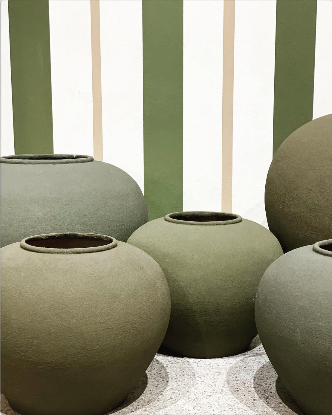 Grand Outdoor Resin Vessel Moon Garden 16