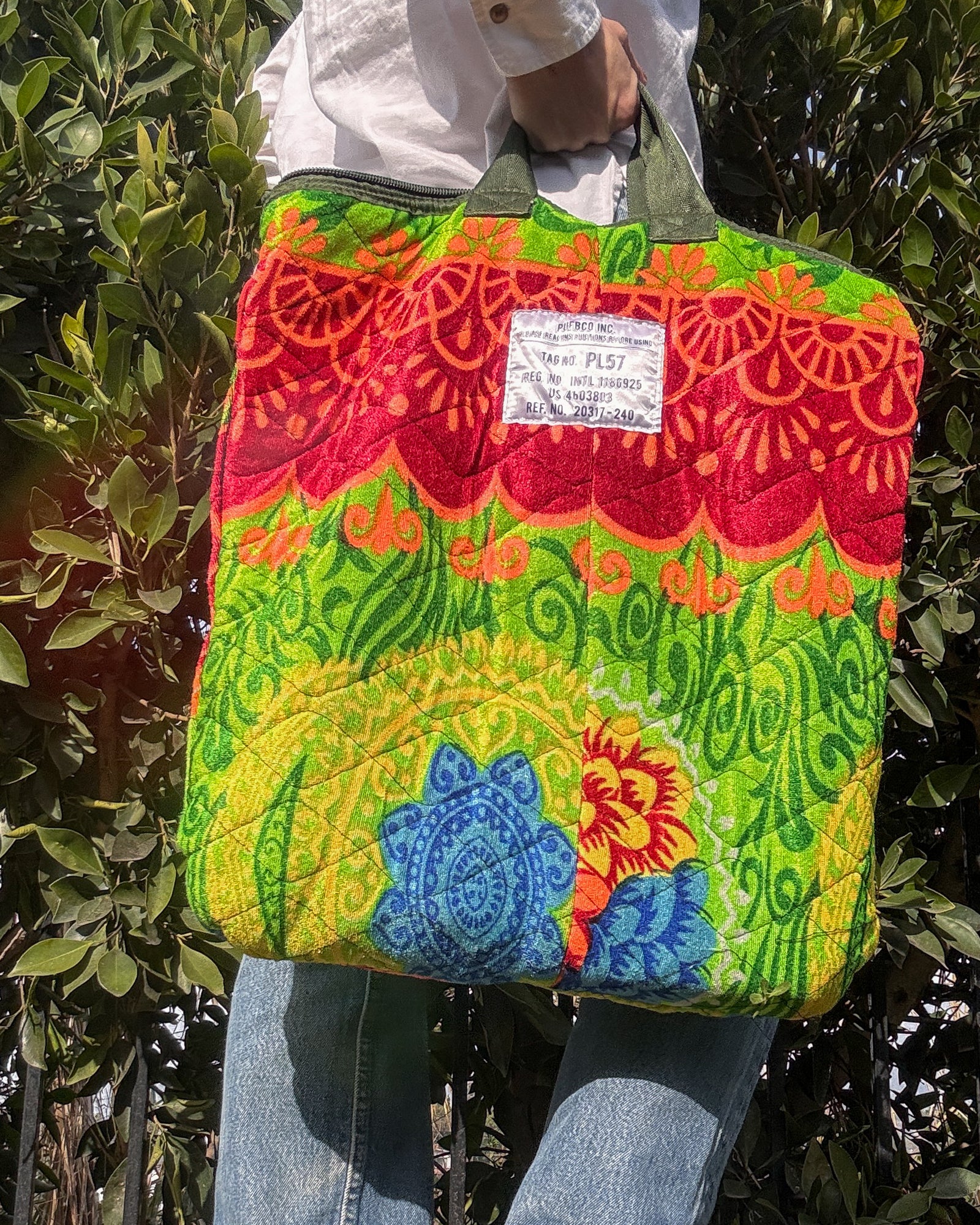 MAO'S HELMET BAG