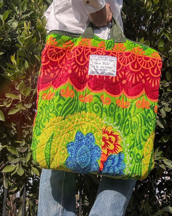MAO'S HELMET BAG