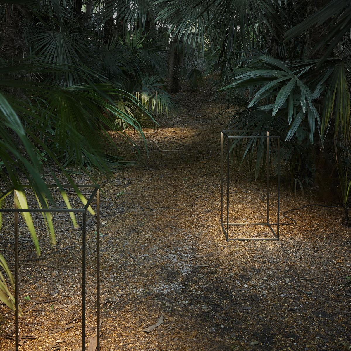Ipnos Aluminum Floor Lighting in Various Colors