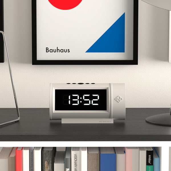 Pil Alarm Clock