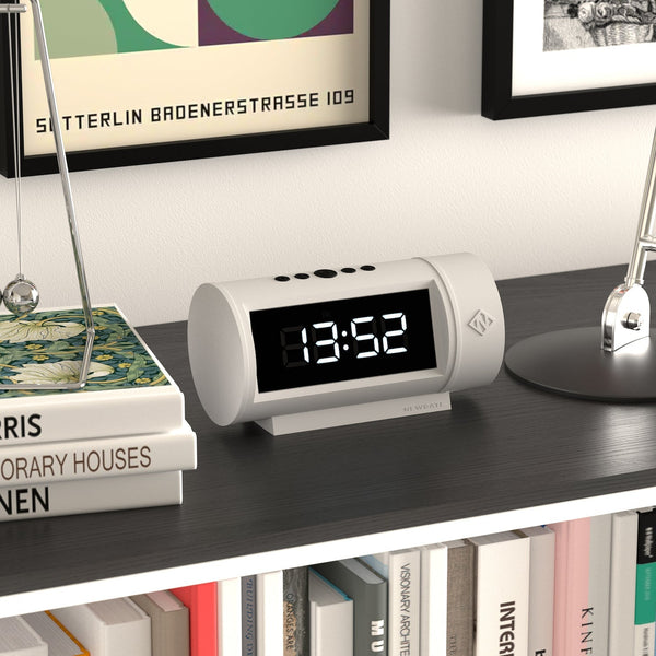 Pil Alarm Clock