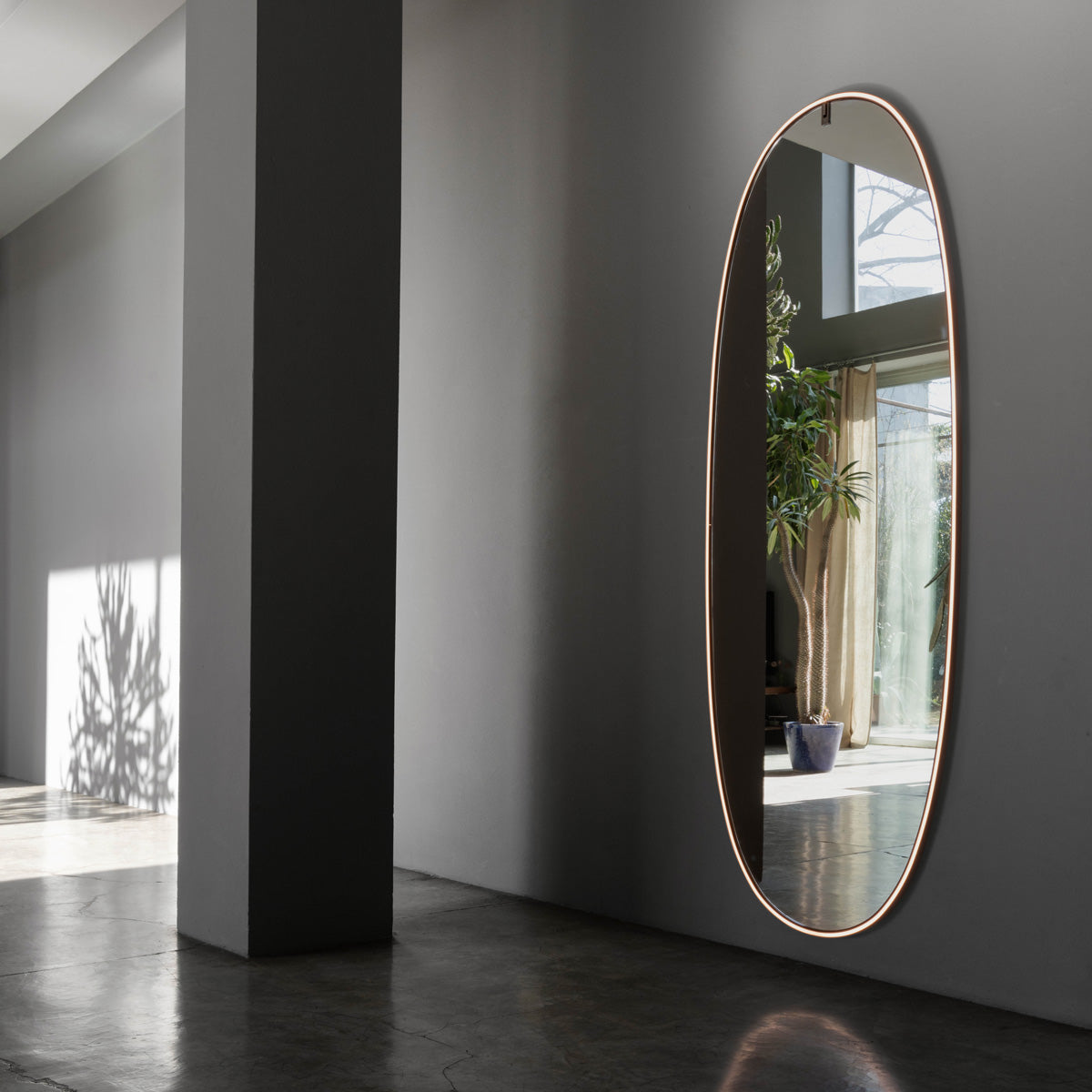 La Plus Belle Aluminium Wall Lighting in Various Colors