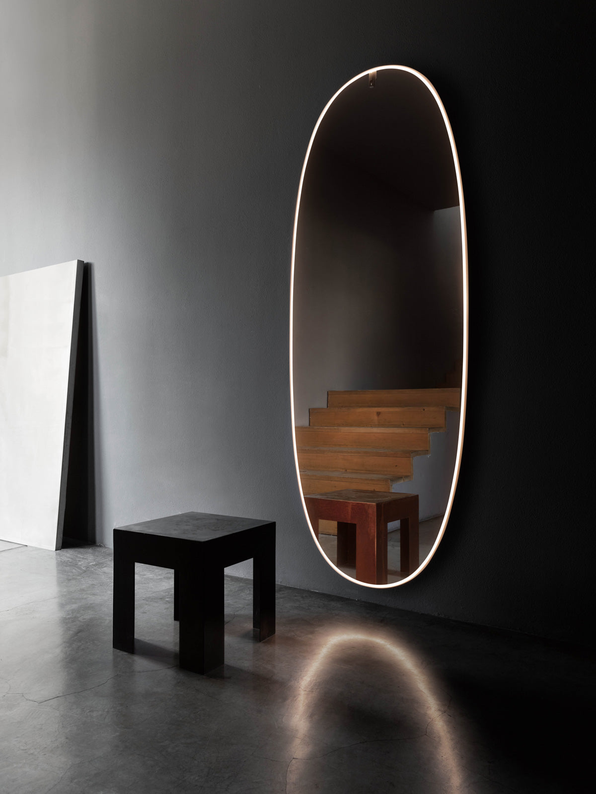 La Plus Belle Aluminium Wall Lighting in Various Colors