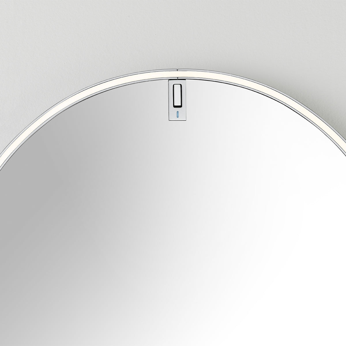 La Plus Belle Aluminium Wall Lighting in Various Colors