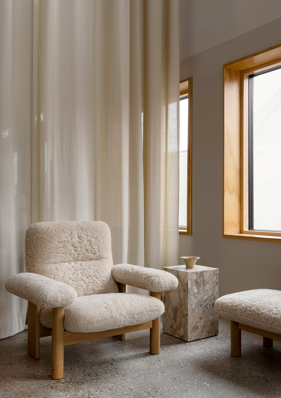 Brasilia Lounge Chair Audo Copenhagen 71020 005404 74