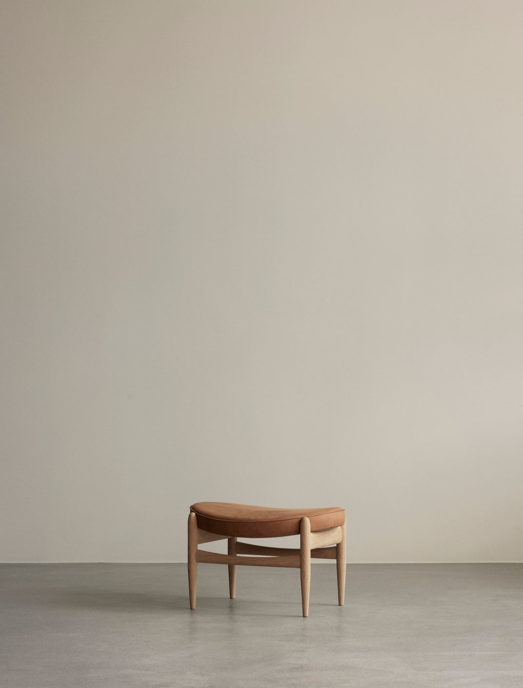 Elizabeth Ottoman Audo Copenhagen 71163 004669 17