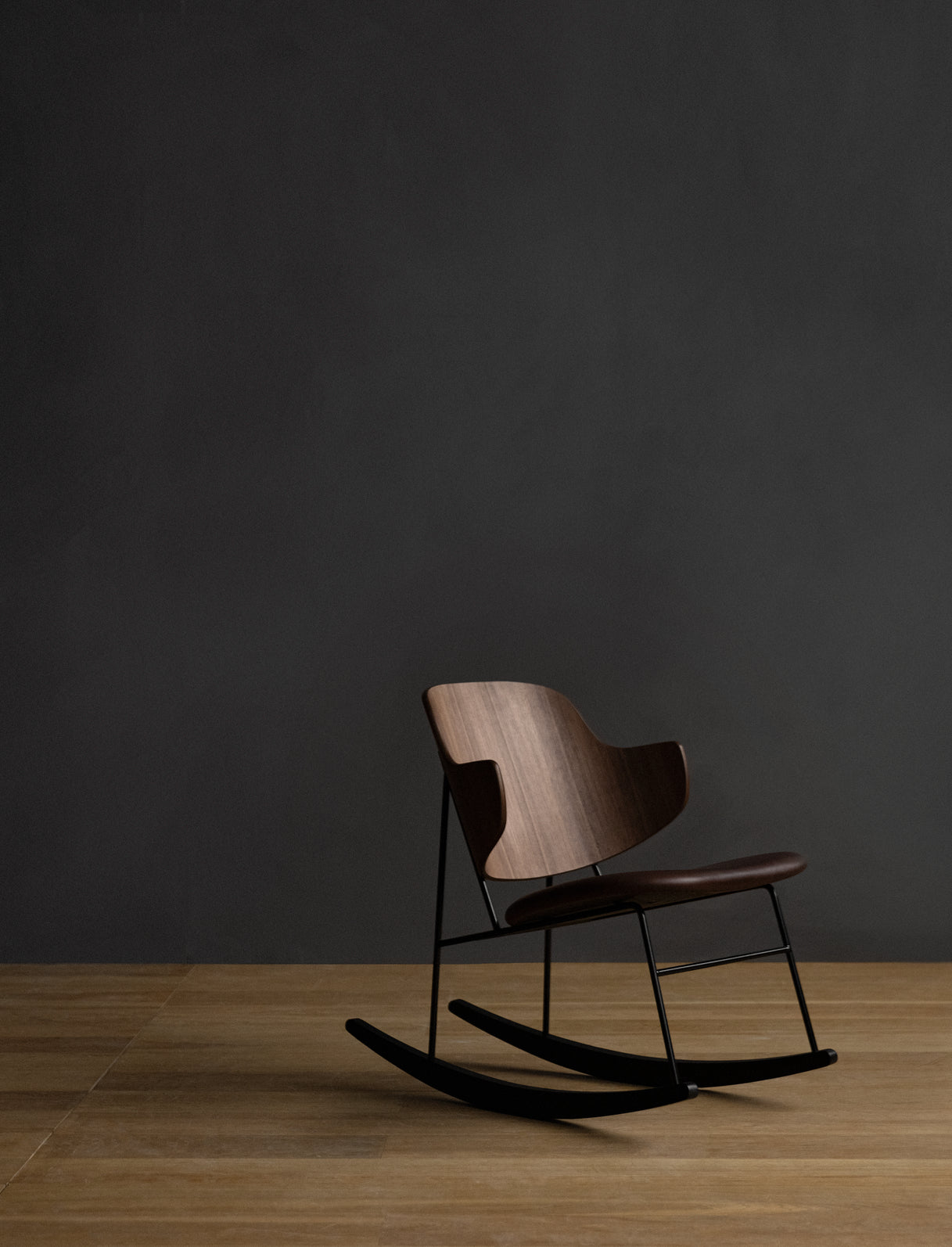 The Penguin Rocking Chair Audo Copenhagen 71159 003987 36