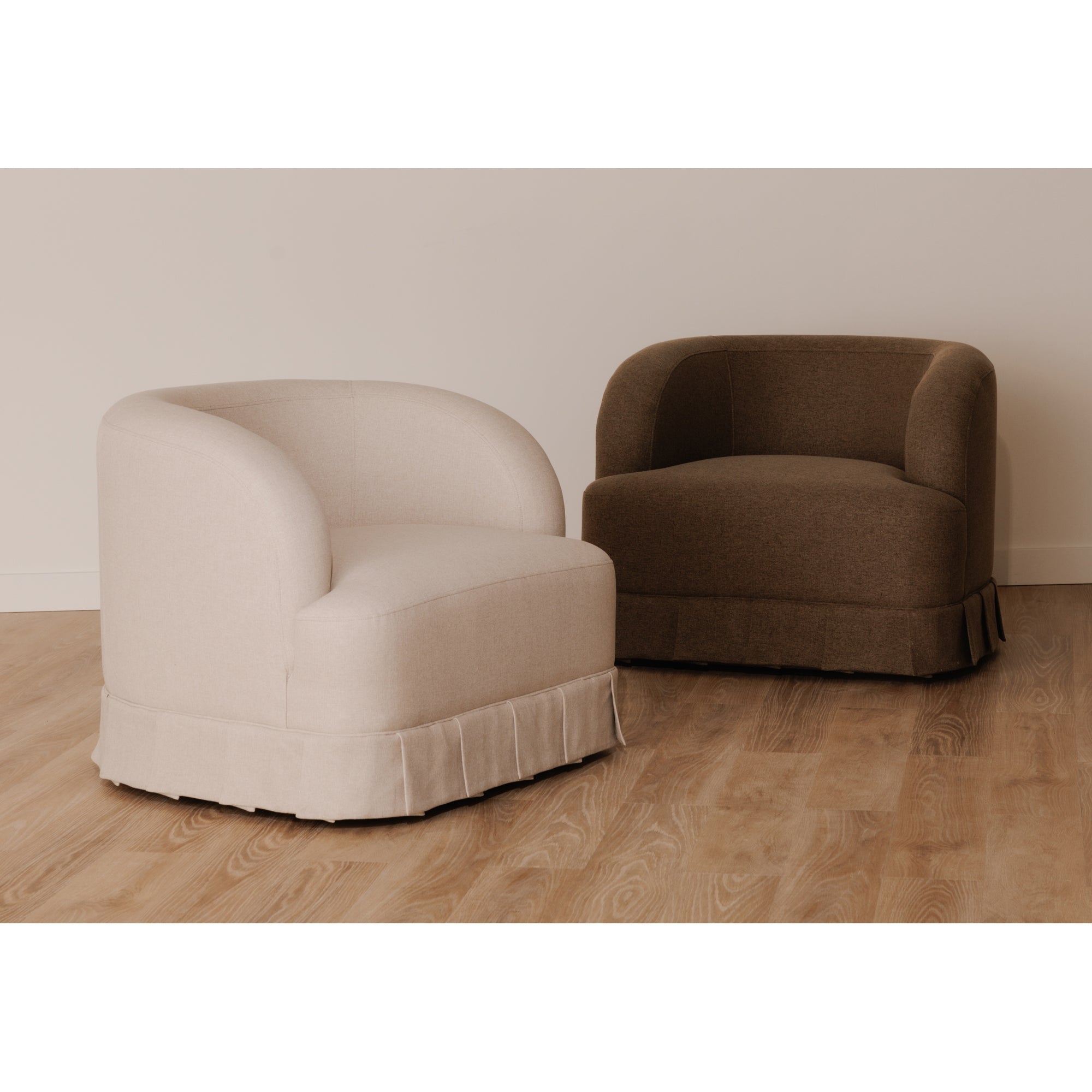 Maren Swivel Chair Moes Home Collection Mhc Oa 1013 34 20