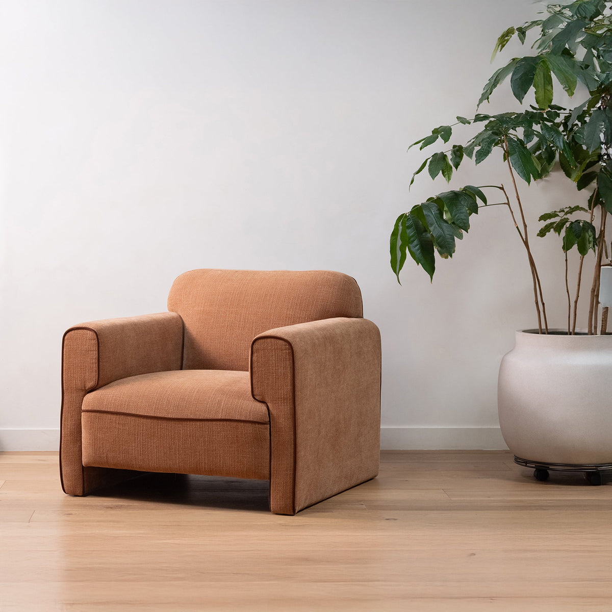Leo Chair