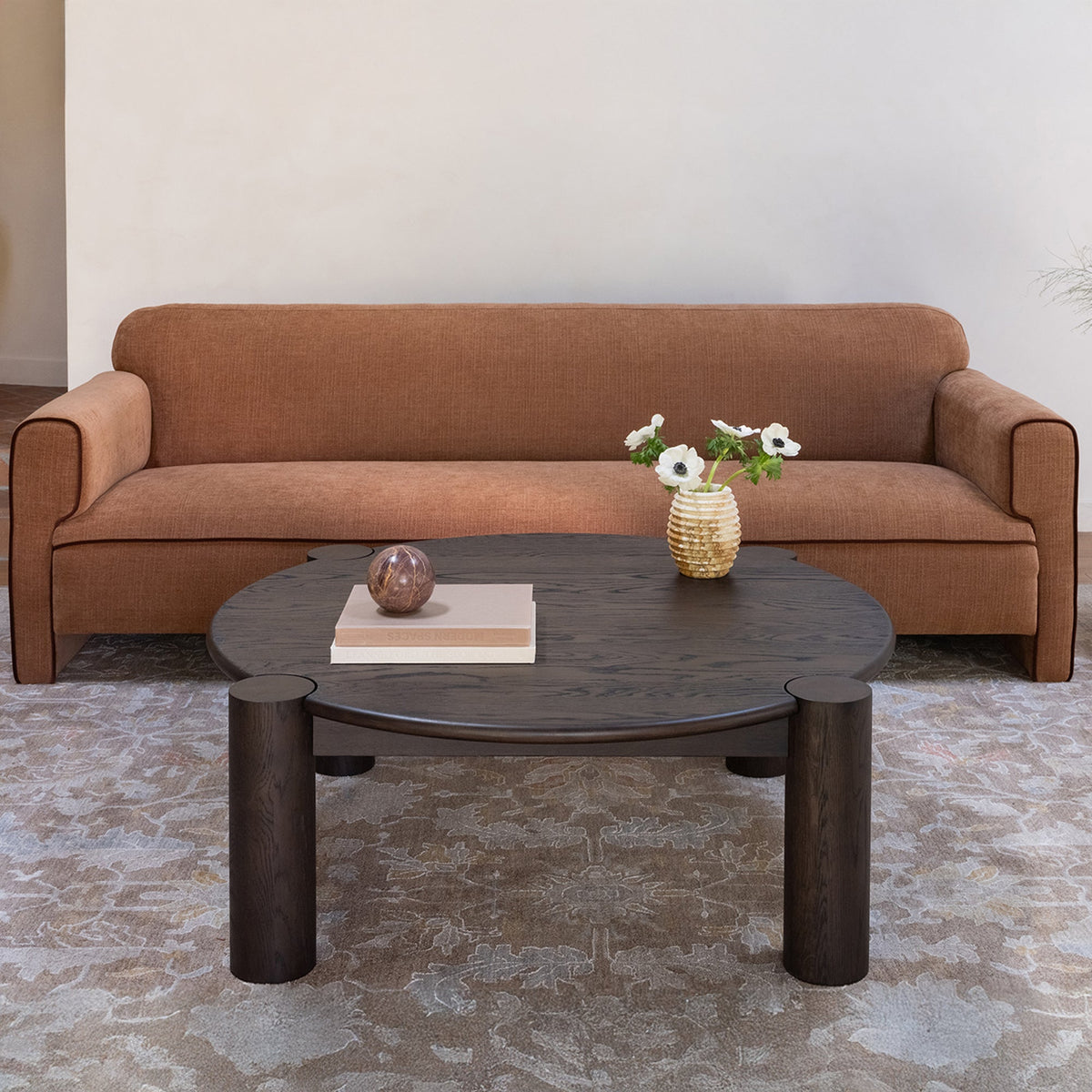 Leo Sofa