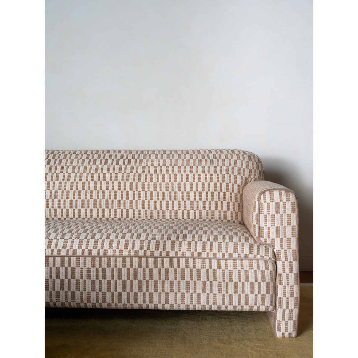 Leo Sofa