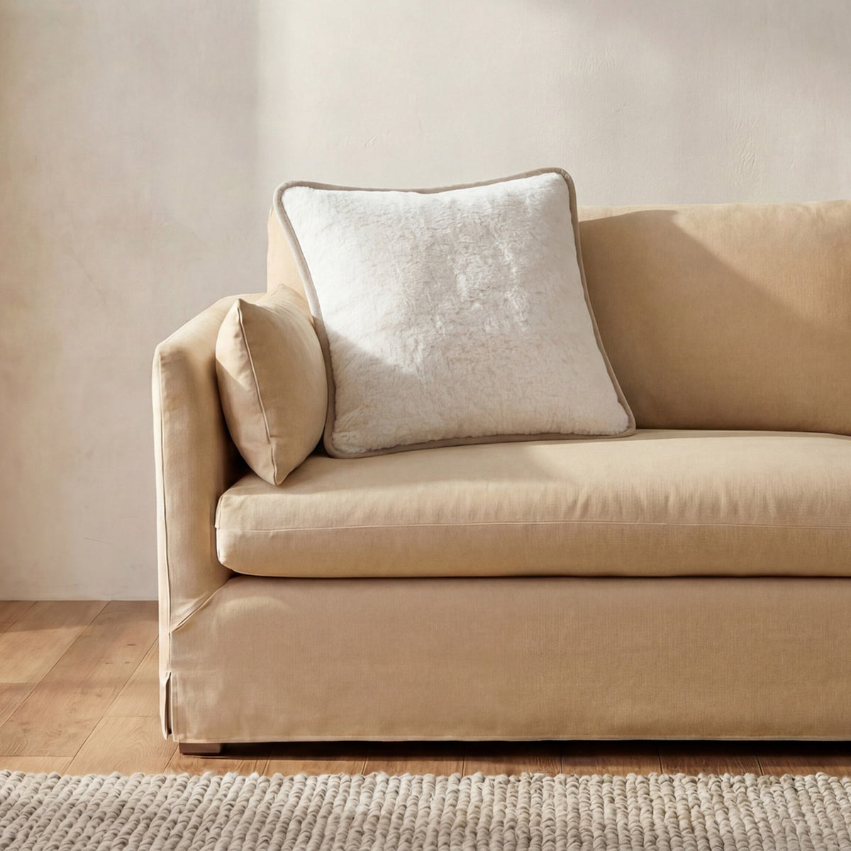 Carr Cushion