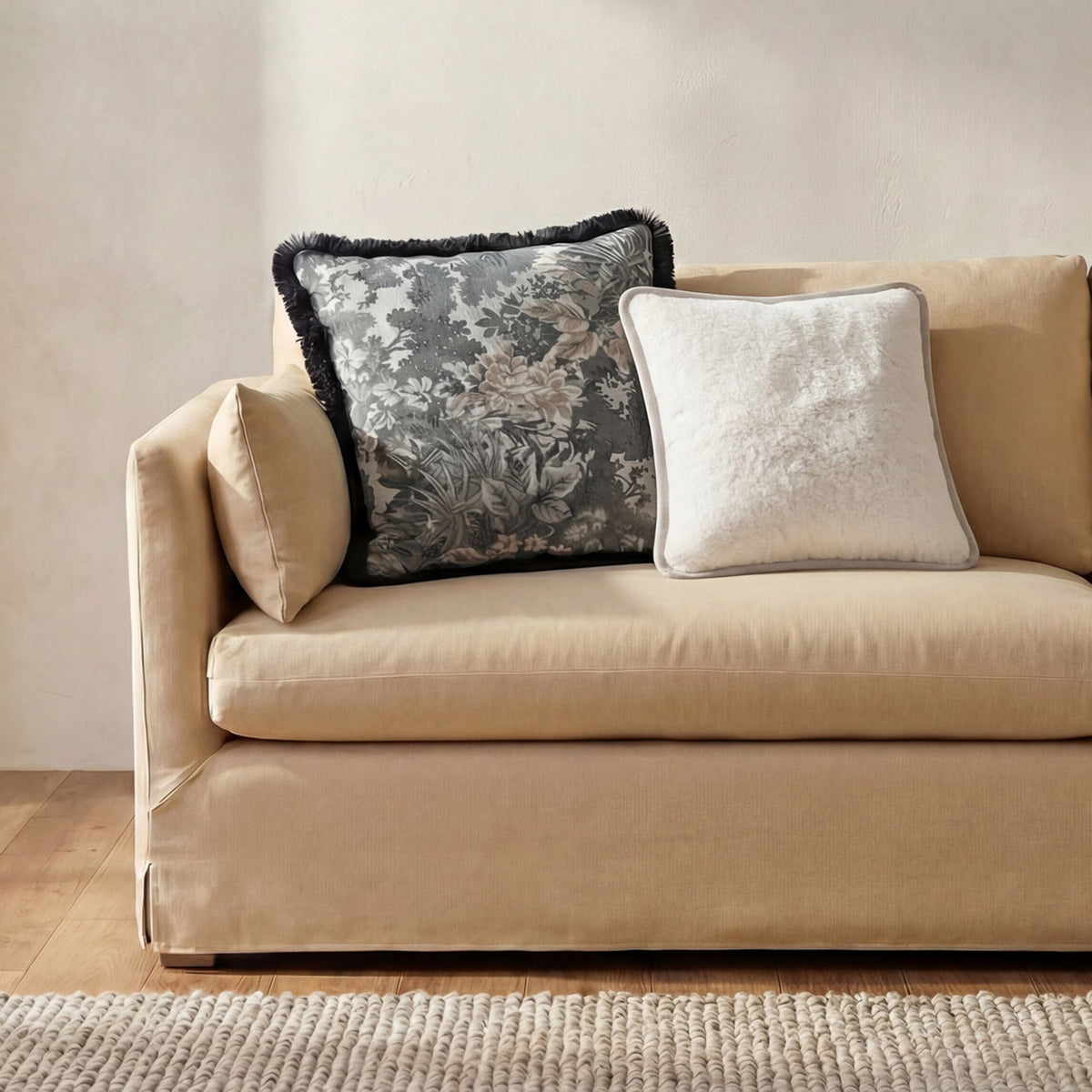 Carr Cushion