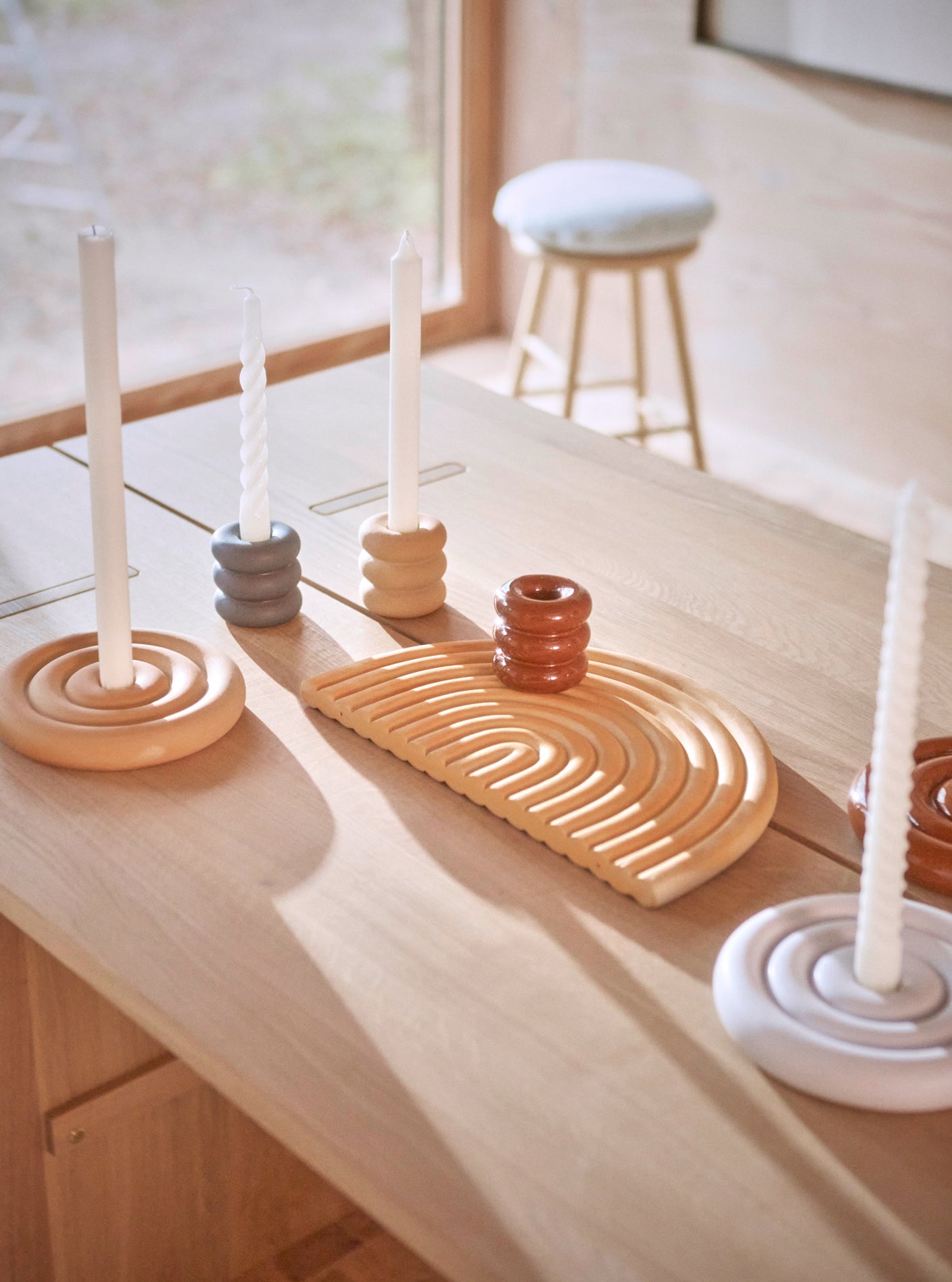 ceramic rainbow tray by oyoy 9
