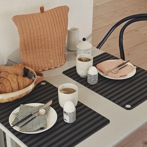 stringa tea cozy in caramel by oyoy 2