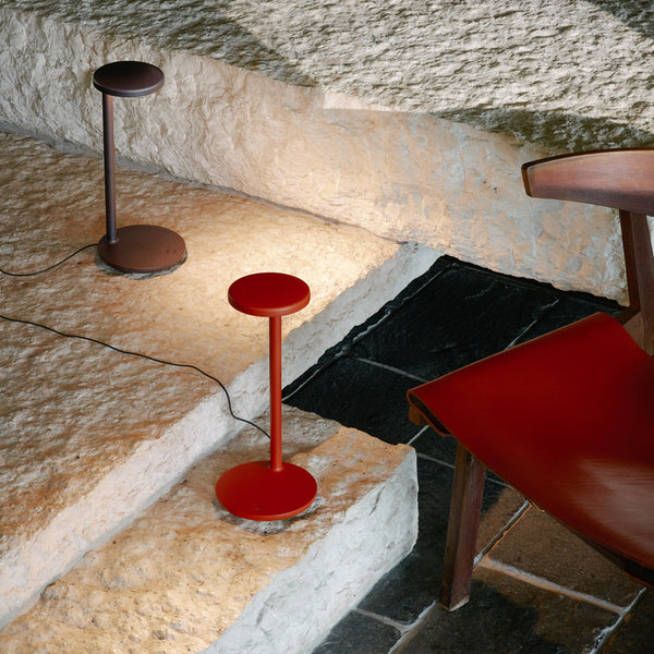 Oblique Die cast aluminium Table Lighting in Various Colors