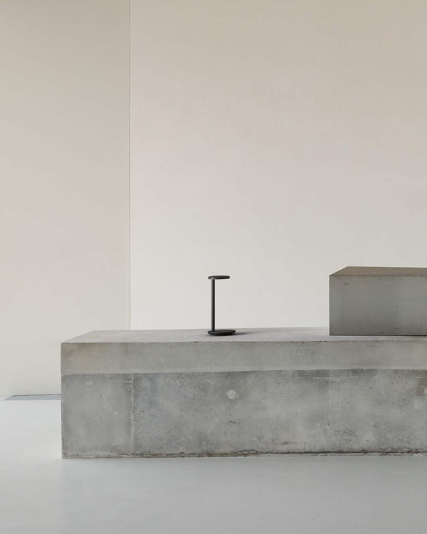 Oblique Die cast aluminium Table Lighting in Various Colors