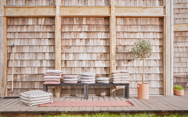 outdoor kyoto cushion round olive 3