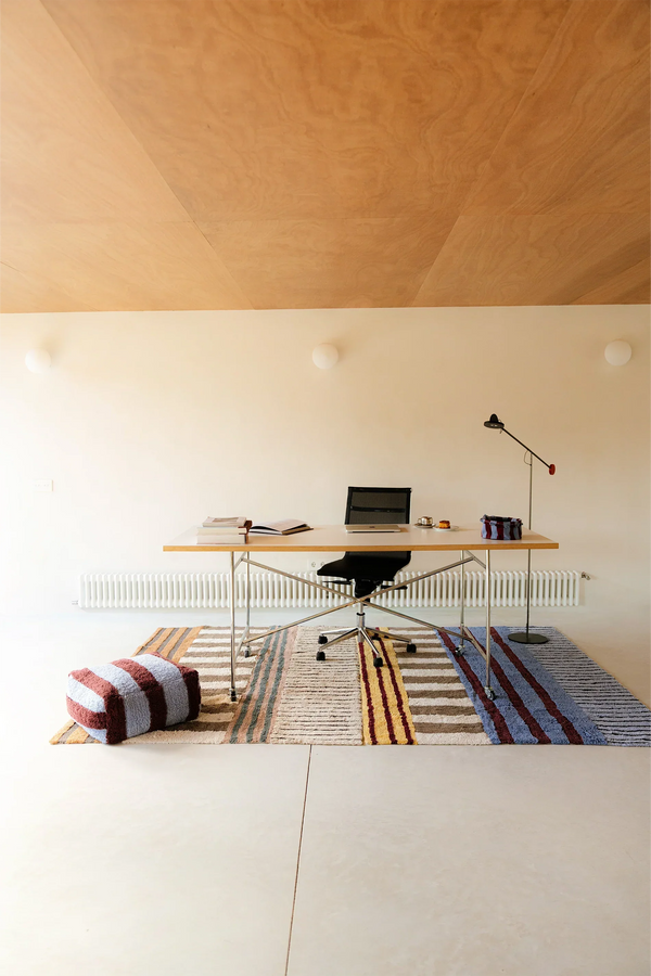 Color On Lines Pouf Lorena Canals P Lmar 13