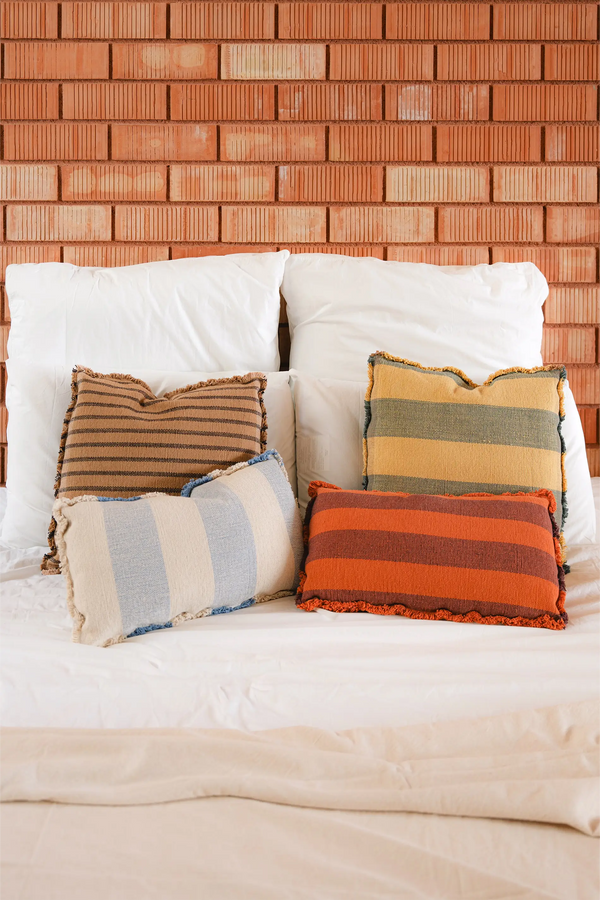 Color On Lines Cushion Lorena Canals Hl Sc Lbl R 37