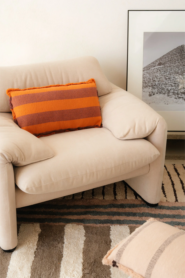 Color On Lines Cushion Lorena Canals Hl Sc Lbl R 35