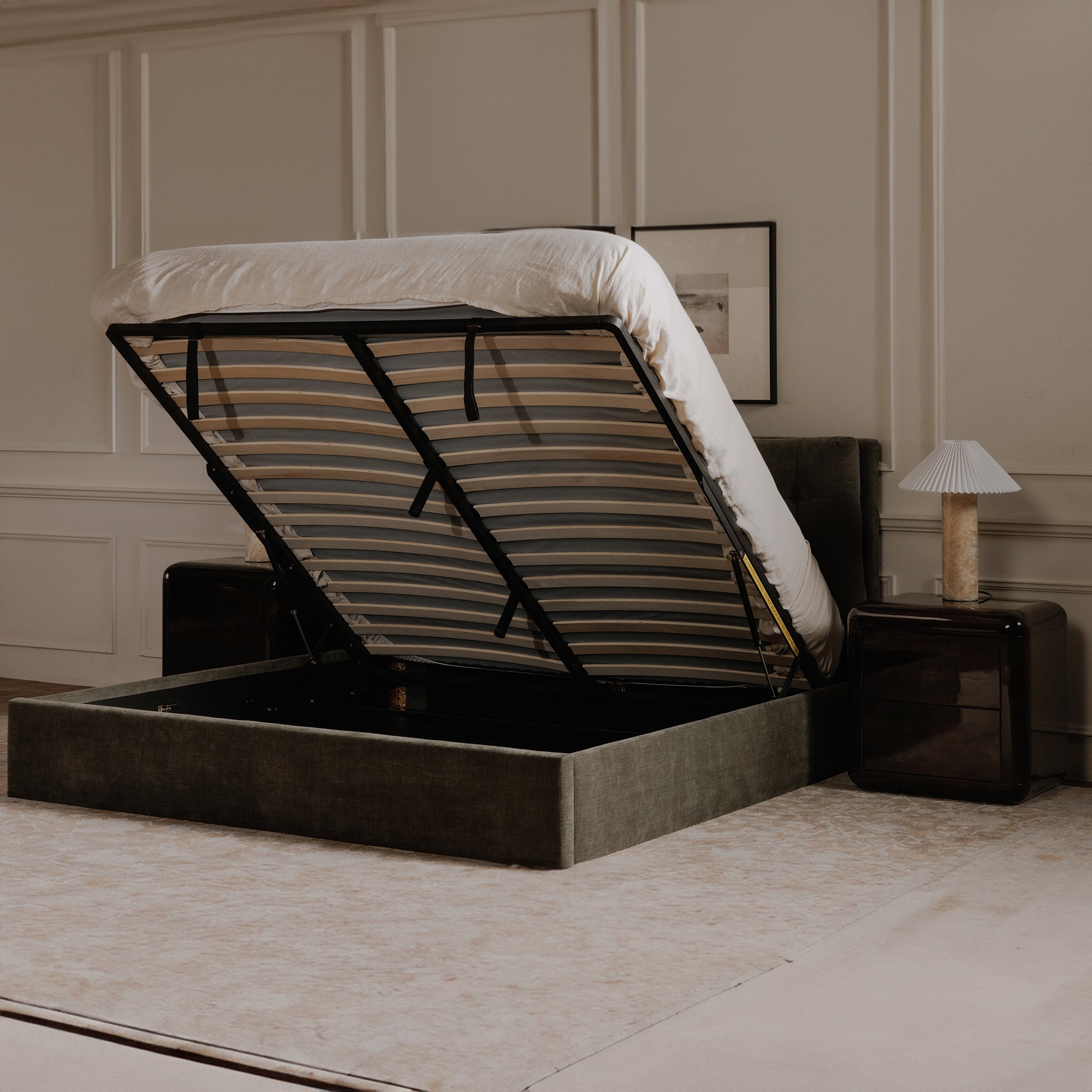Sebastion Storage Bed Moes Home Collection Mhc Rn 1155 05 0 26