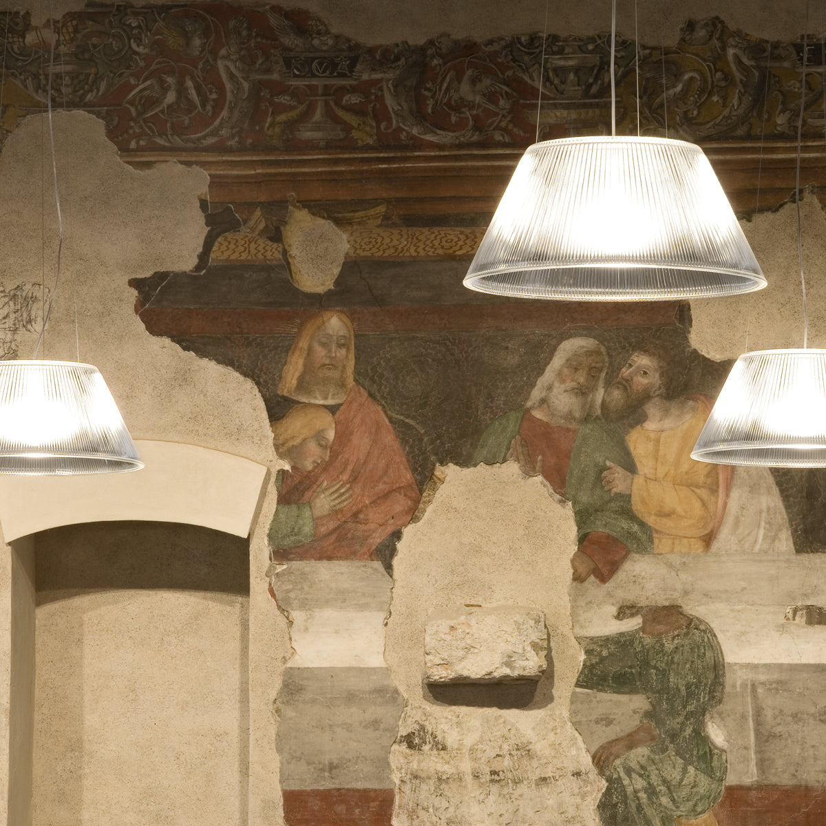 fu610500 romeo pendant lighting by philippe starck 4