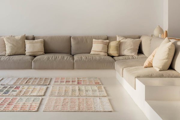 knitted cushion duetto by lorena canals sc duetto olv 11