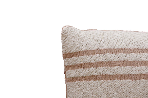knitted cushion duetto by lorena canals sc duetto olv 14
