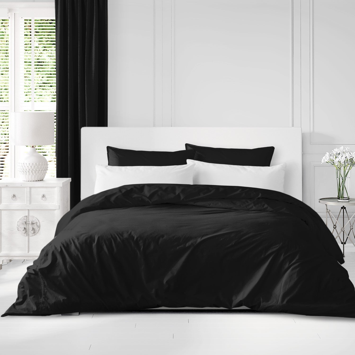 St Anne Black Bedding 2