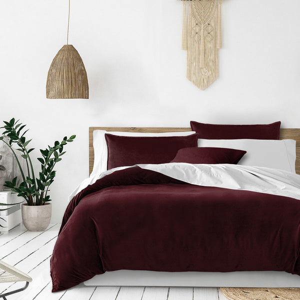 Vanessa Merlot Bedding 2