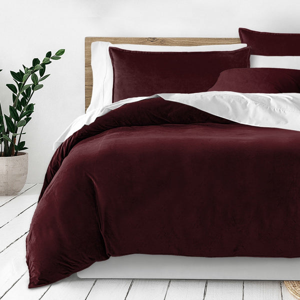 Vanessa Merlot Bedding 1
