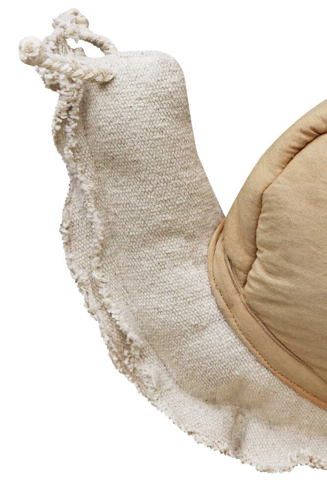Lazy Snail Cushion 2
