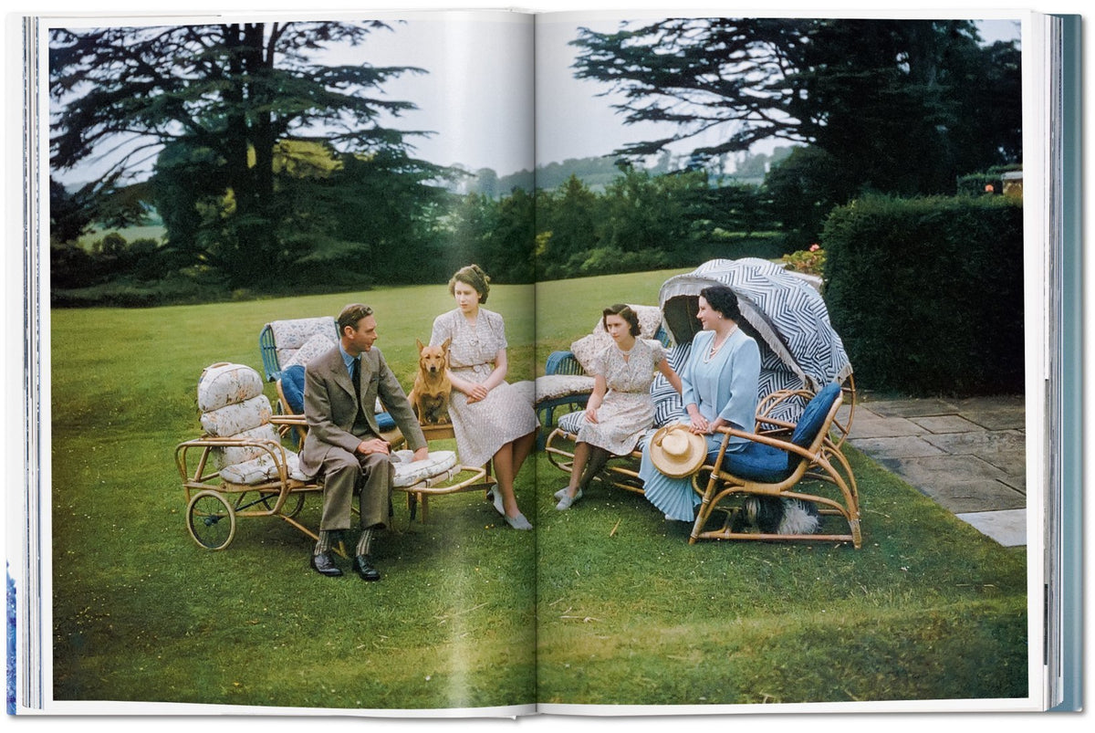 her majesty a photographic history 1926 today 4