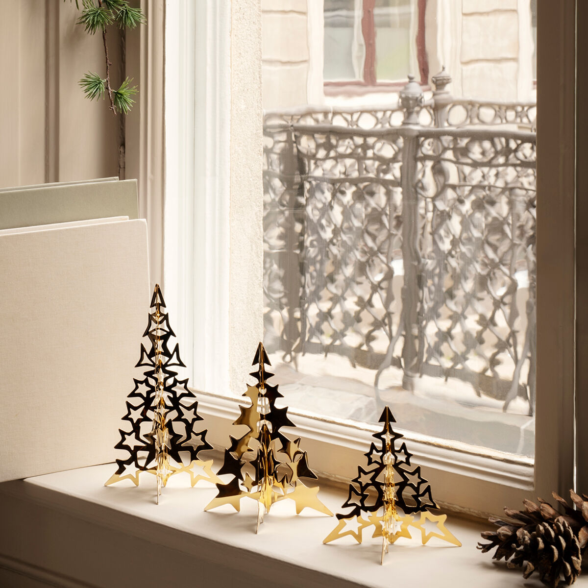 gold table tree in various sizes 4