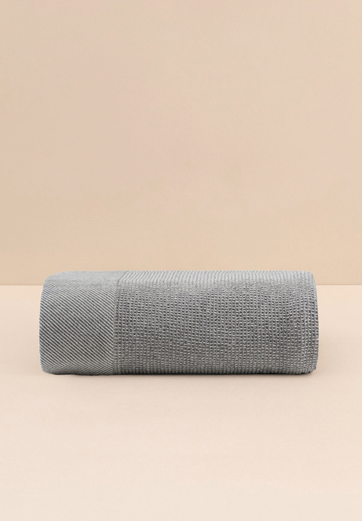 Pergamon Throw in Grey 3