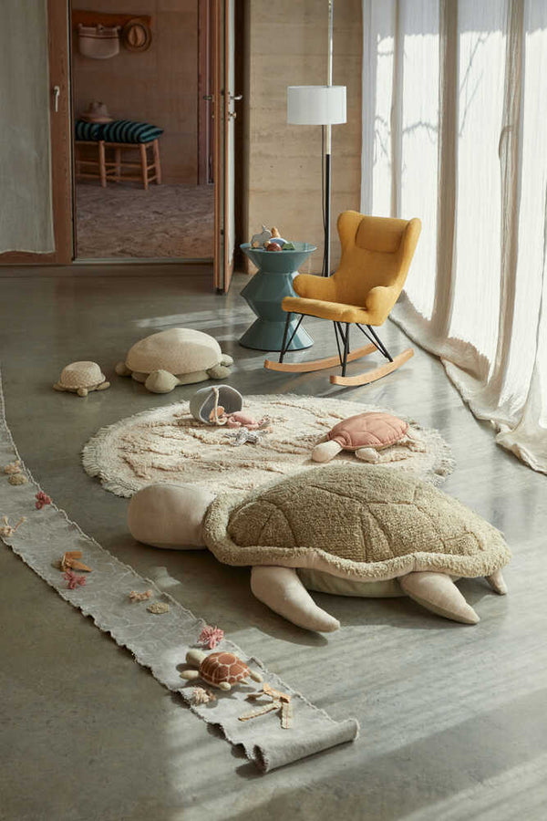 Mrs. Turtle Pouf 5