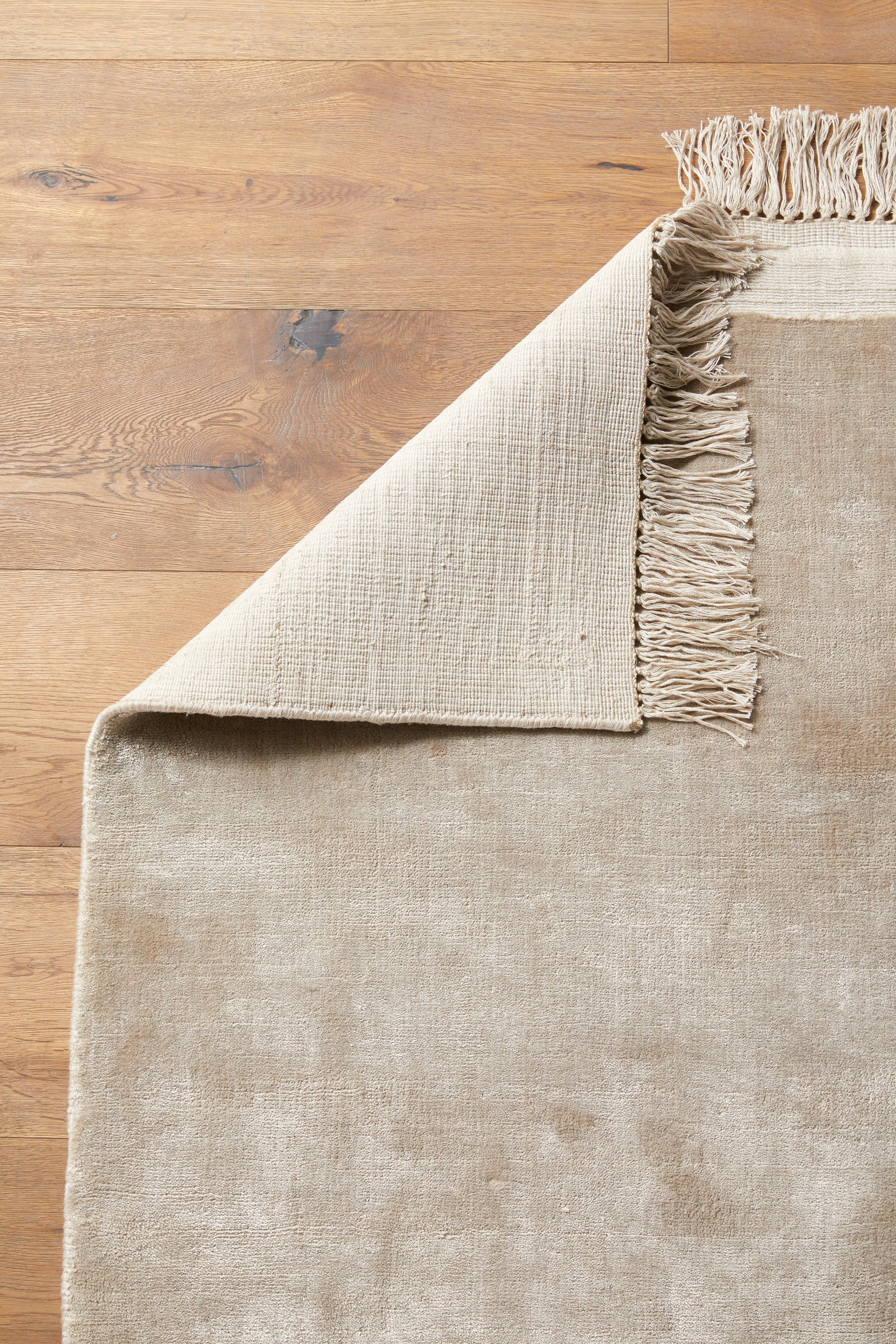 filuca shiny beige carpet w fringes by ladron dk 4