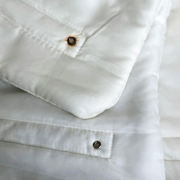WHITE QUILTED SNOW JACKET LAPTOP CASE / 13"